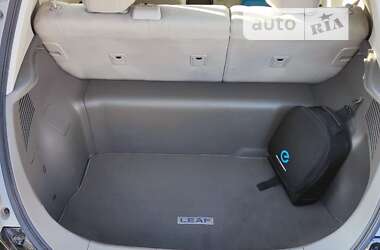 Хетчбек Nissan Leaf 2012 в Южноукраїнську