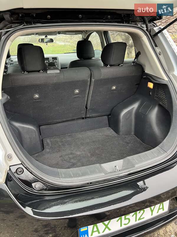 Хэтчбек Nissan Leaf 2013 в Лозовой фото 11 Хэтчбек Nissan Leaf 2013 в Лозовой