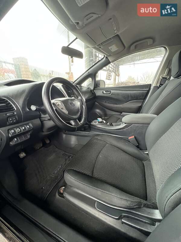 Хэтчбек Nissan Leaf 2013 в Лозовой фото 37 Хэтчбек Nissan Leaf 2013 в Лозовой