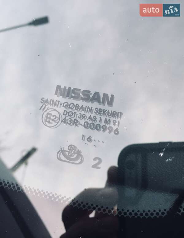 Хетчбек Nissan Leaf 2017 в Дніпрі