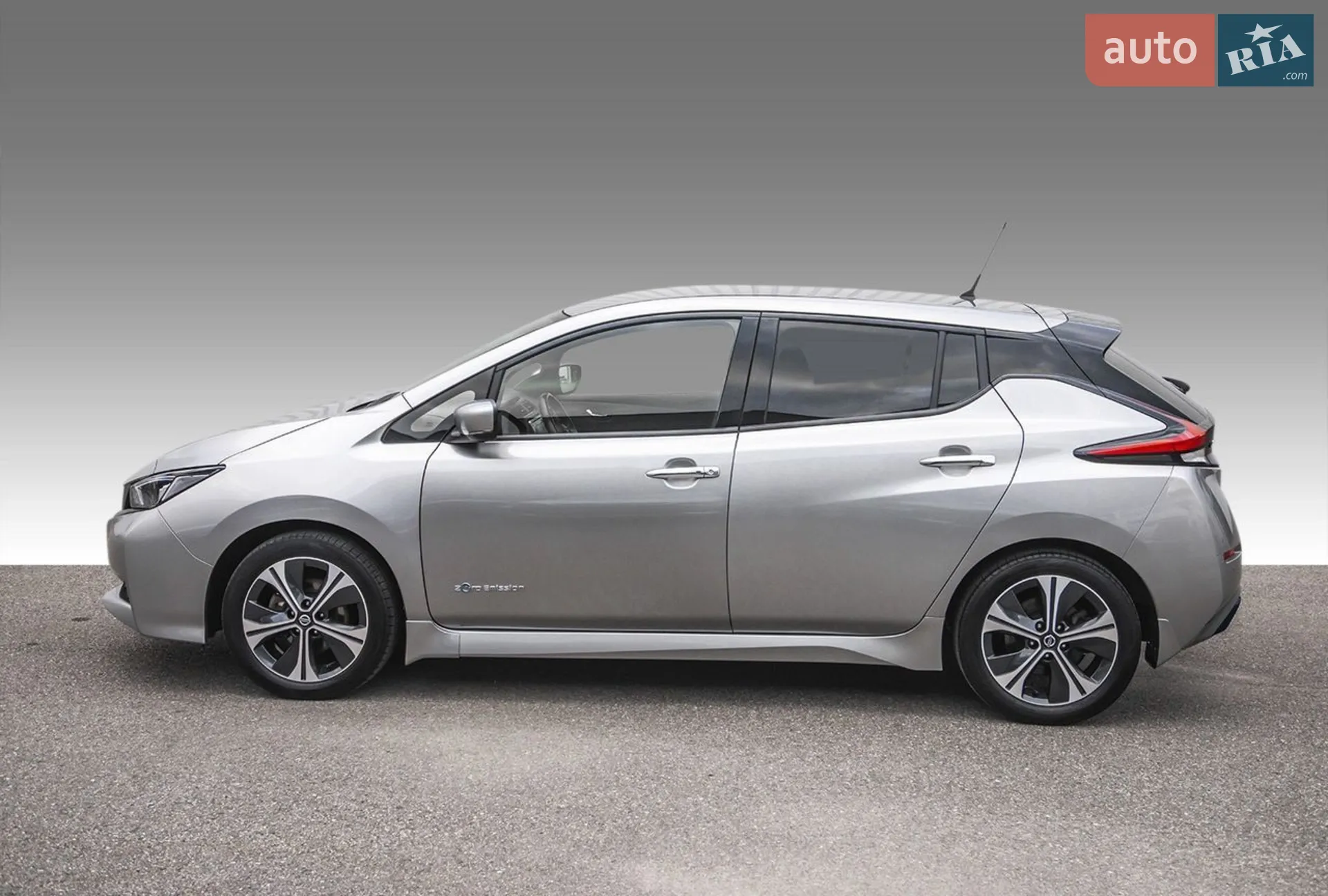 2018 Nissan Leaf - мініатюра 11