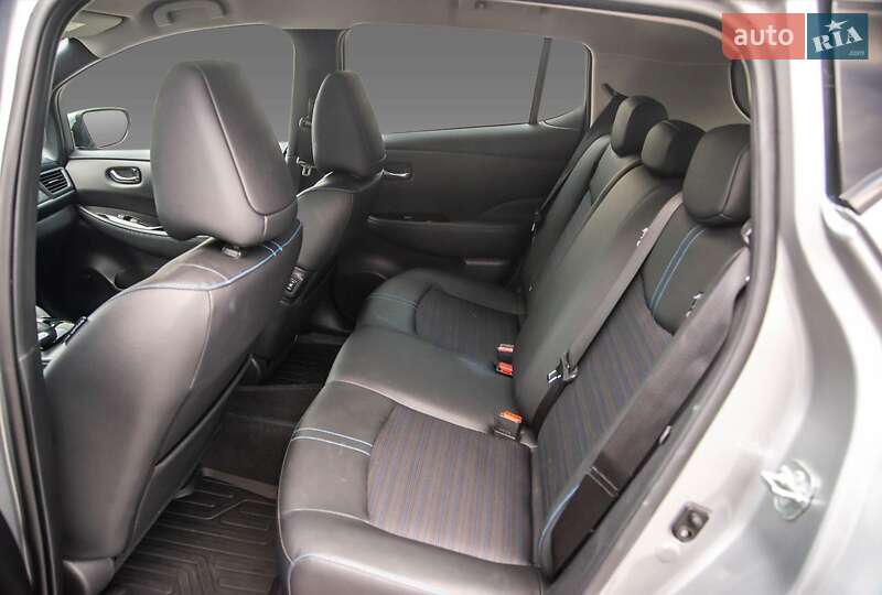 Хетчбек Nissan Leaf 2018 в Києві