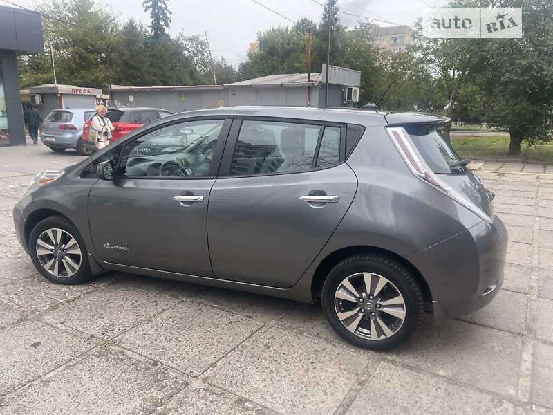 Nissan Leaf 2014