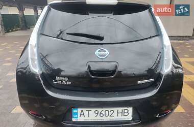 Хэтчбек Nissan Leaf 2013 в Богородчанах