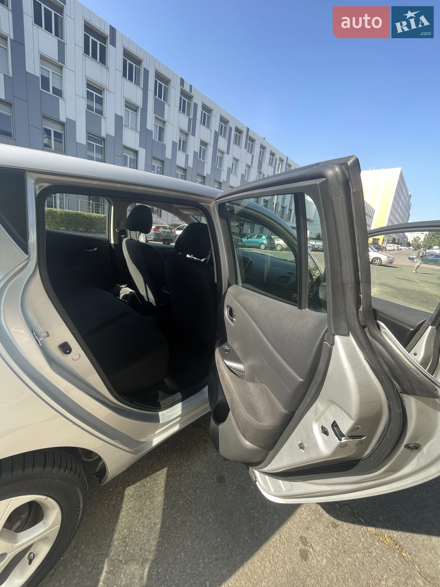 2016 Nissan Leaf - мініатюра 4