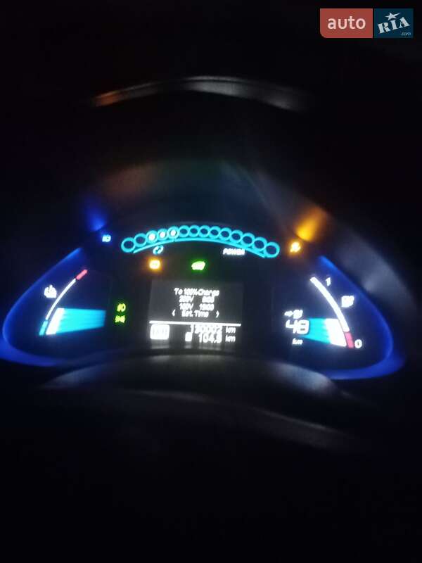 Хетчбек Nissan Leaf 2012 в Миколаєві