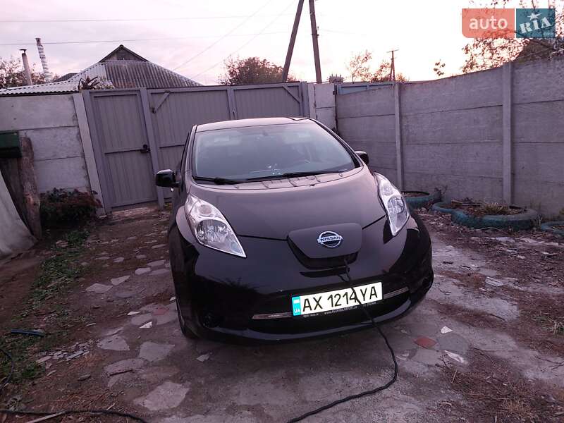 Хэтчбек Nissan Leaf 2014 в Харькове