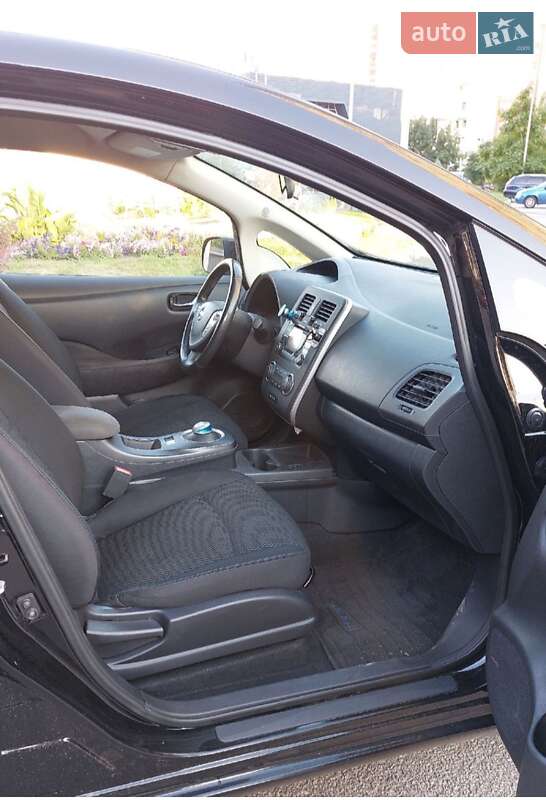 Хэтчбек Nissan Leaf 2014 в Харькове