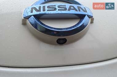 Хэтчбек Nissan Leaf 2014 в Дрогобыче