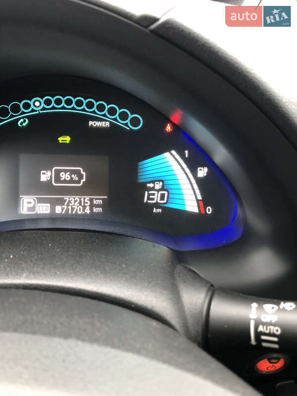 Хэтчбек Nissan Leaf 2014 в Житомире