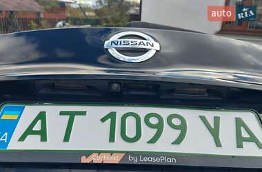 Хэтчбек Nissan Leaf 2018 в 