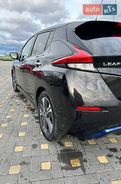 Хэтчбек Nissan Leaf 2018 в 