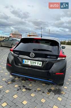 Хэтчбек Nissan Leaf 2018 в 