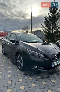 Хэтчбек Nissan Leaf 2018 в 