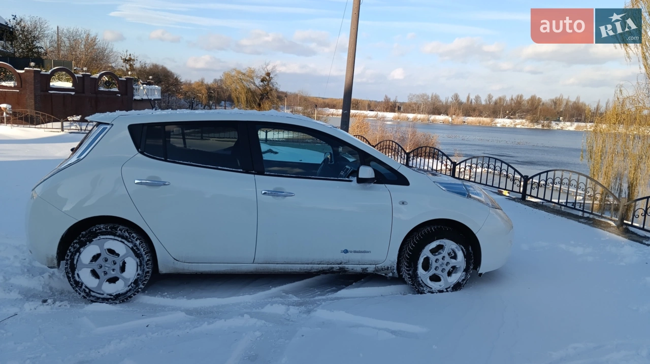 2017 Nissan Leaf - мініатюра 21
