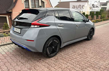 Хетчбек Nissan Leaf 2022 в Чернівцях