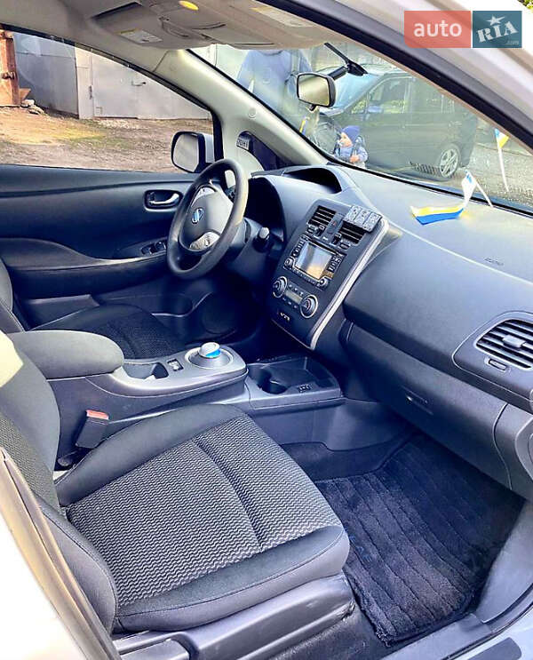 Хэтчбек Nissan Leaf 2016 в Львове фото 7 Хэтчбек Nissan Leaf 2016 в Львове