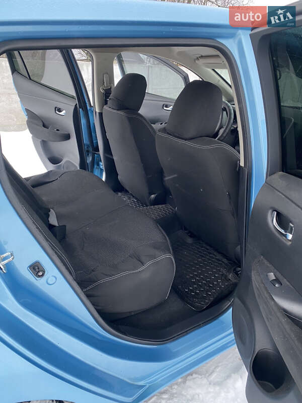 Хетчбек Nissan Leaf 2015 в Семенівці