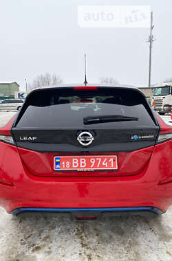 Хэтчбек Nissan Leaf 2019 в Ровно