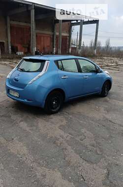 Хэтчбек Nissan Leaf 2014 в Шаргороде