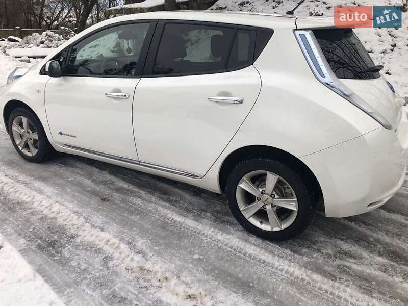 Хэтчбек Nissan Leaf 2014 в Житомире