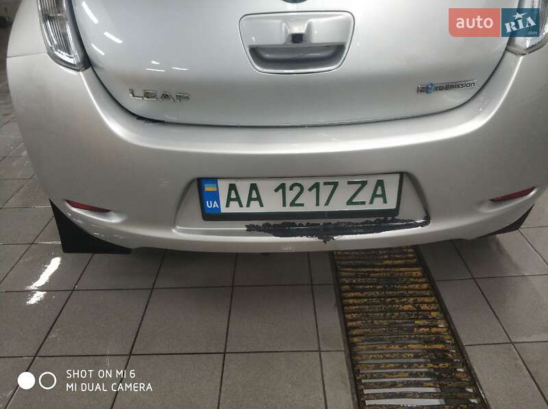 Хэтчбек Nissan Leaf 2014 в Киеве