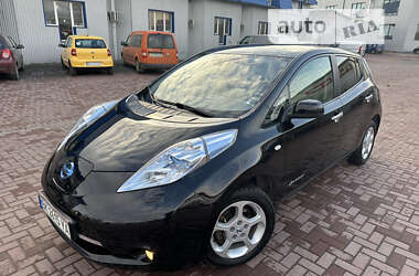 Хэтчбек Nissan Leaf 2012 в Ровно
