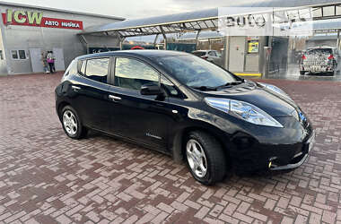 Хэтчбек Nissan Leaf 2012 в Ровно