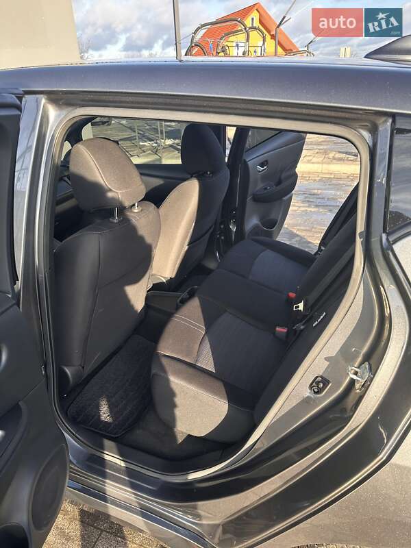 Хетчбек Nissan Leaf 2023 в Луцьку