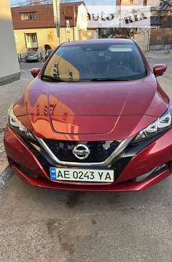 Хетчбек Nissan Leaf 2021 в Дніпрі