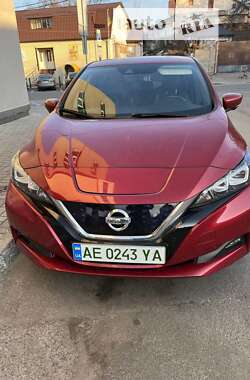 Хэтчбек Nissan Leaf 2021 в Днепре