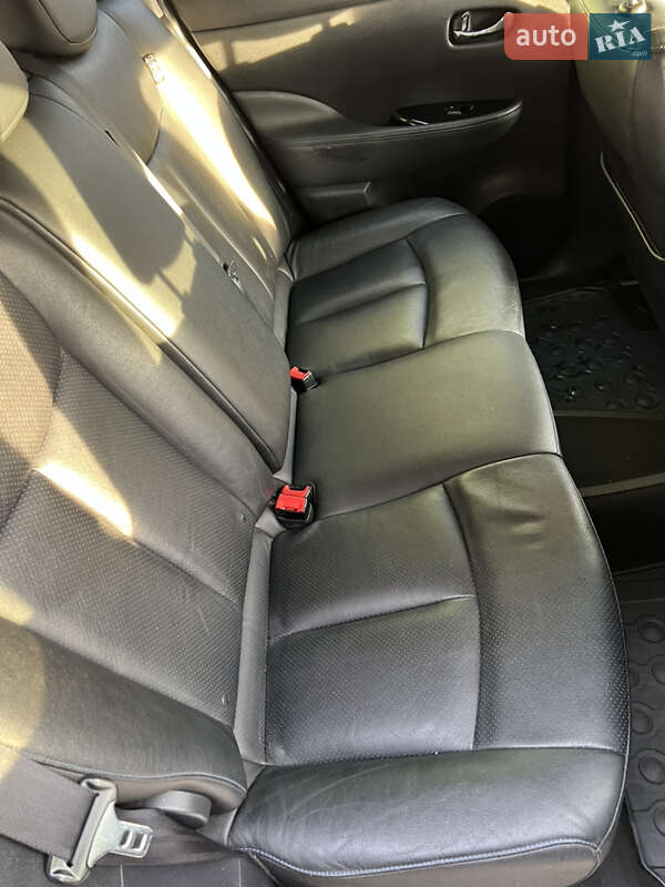 Хэтчбек Nissan Leaf 2013 в Житомире