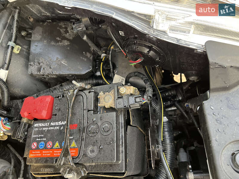 Хэтчбек Nissan Leaf 2013 в Житомире