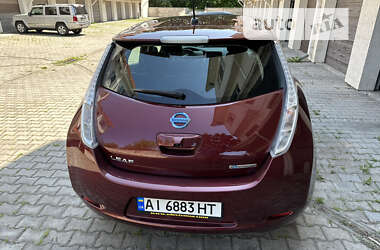 Хэтчбек Nissan Leaf 2015 в Киеве