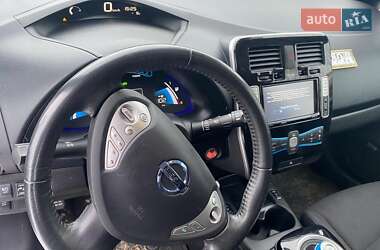 Хетчбек Nissan Leaf 2014 в 