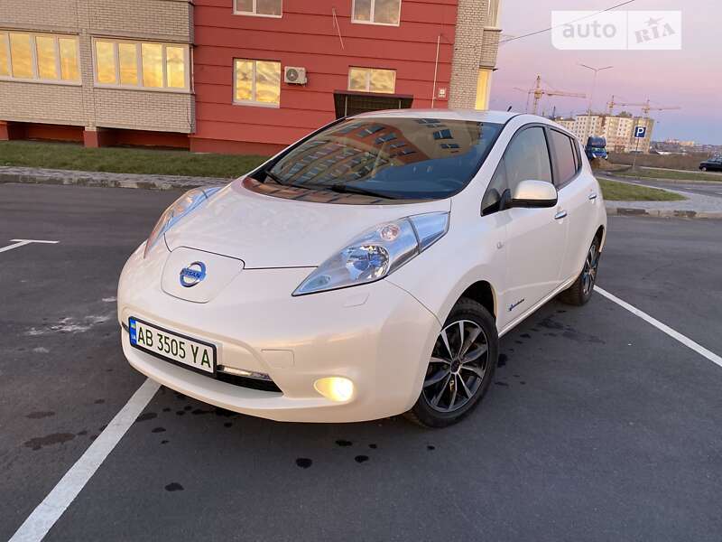 Хетчбек Nissan Leaf 2013 в Вінниці фото 15 Хетчбек Nissan Leaf 2013 в Вінниці