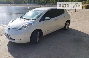 Хэтчбек Nissan Leaf 2013 в Киеве