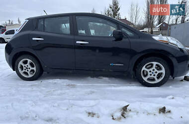 Хэтчбек Nissan Leaf 2014 в 