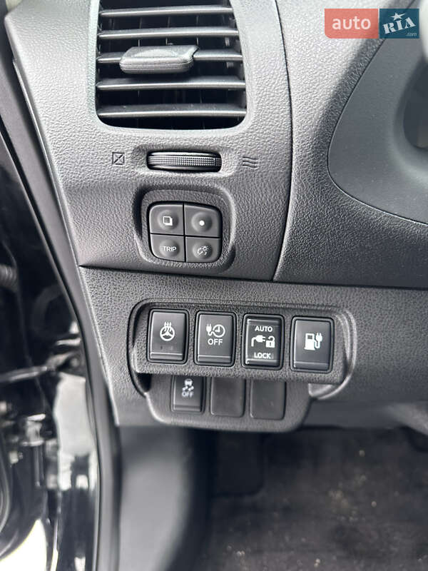 Хетчбек Nissan Leaf 2014 в Житомирі фото 21 Хетчбек Nissan Leaf 2014 в Житомирі