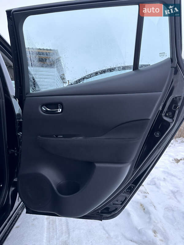 Хетчбек Nissan Leaf 2014 в Житомирі фото 26 Хетчбек Nissan Leaf 2014 в Житомирі