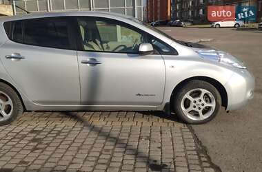 Хэтчбек Nissan Leaf 2011 в Луцке
