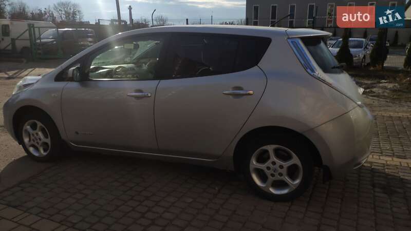 Хэтчбек Nissan Leaf 2011 в Луцке фото 4 Хэтчбек Nissan Leaf 2011 в Луцке