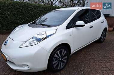 Хэтчбек Nissan Leaf 2016 в Ровно