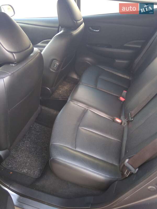 Хетчбек Nissan Leaf 2014 в Житомирі фото 3 Хетчбек Nissan Leaf 2014 в Житомирі
