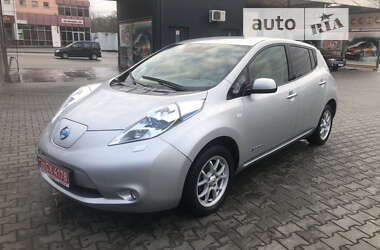 Хэтчбек Nissan Leaf 2011 в Черновцах