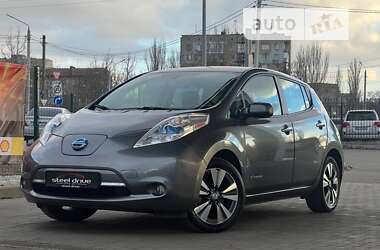 Хэтчбек Nissan Leaf 2014 в Николаеве