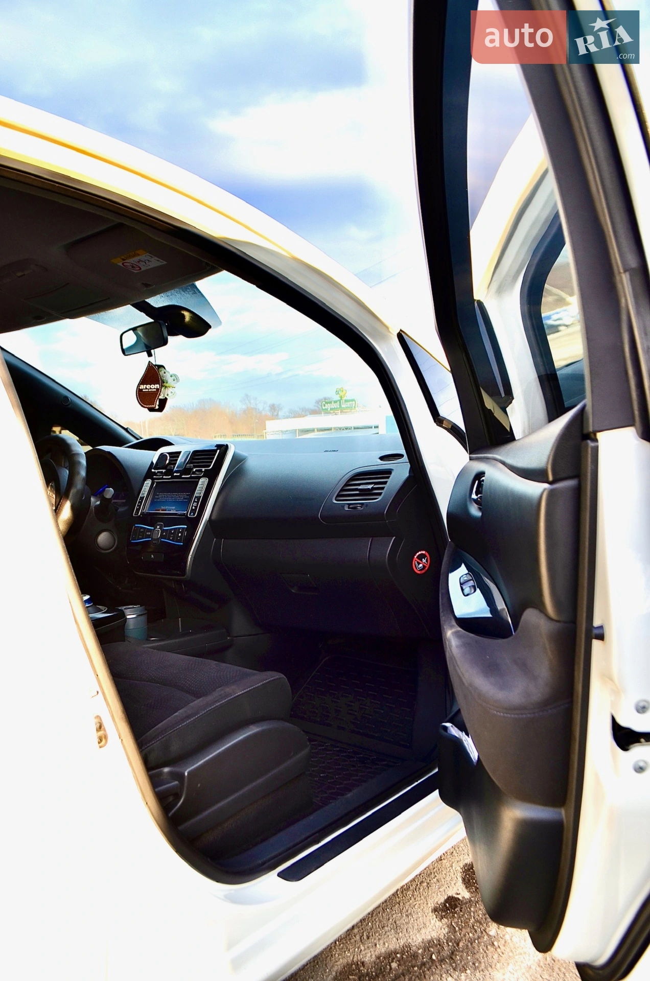 2016 Nissan Leaf - мініатюра 14