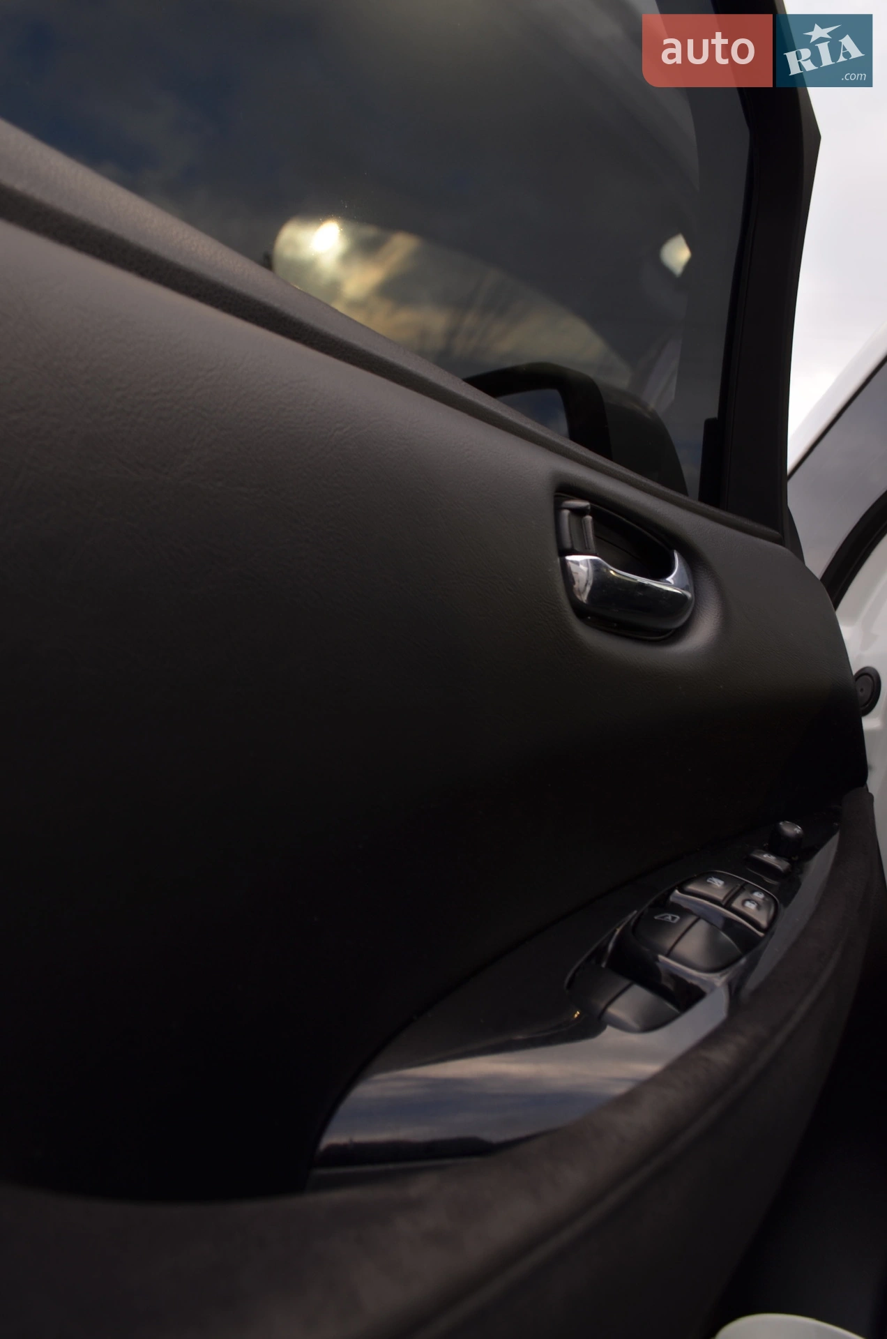 2016 Nissan Leaf - мініатюра 18