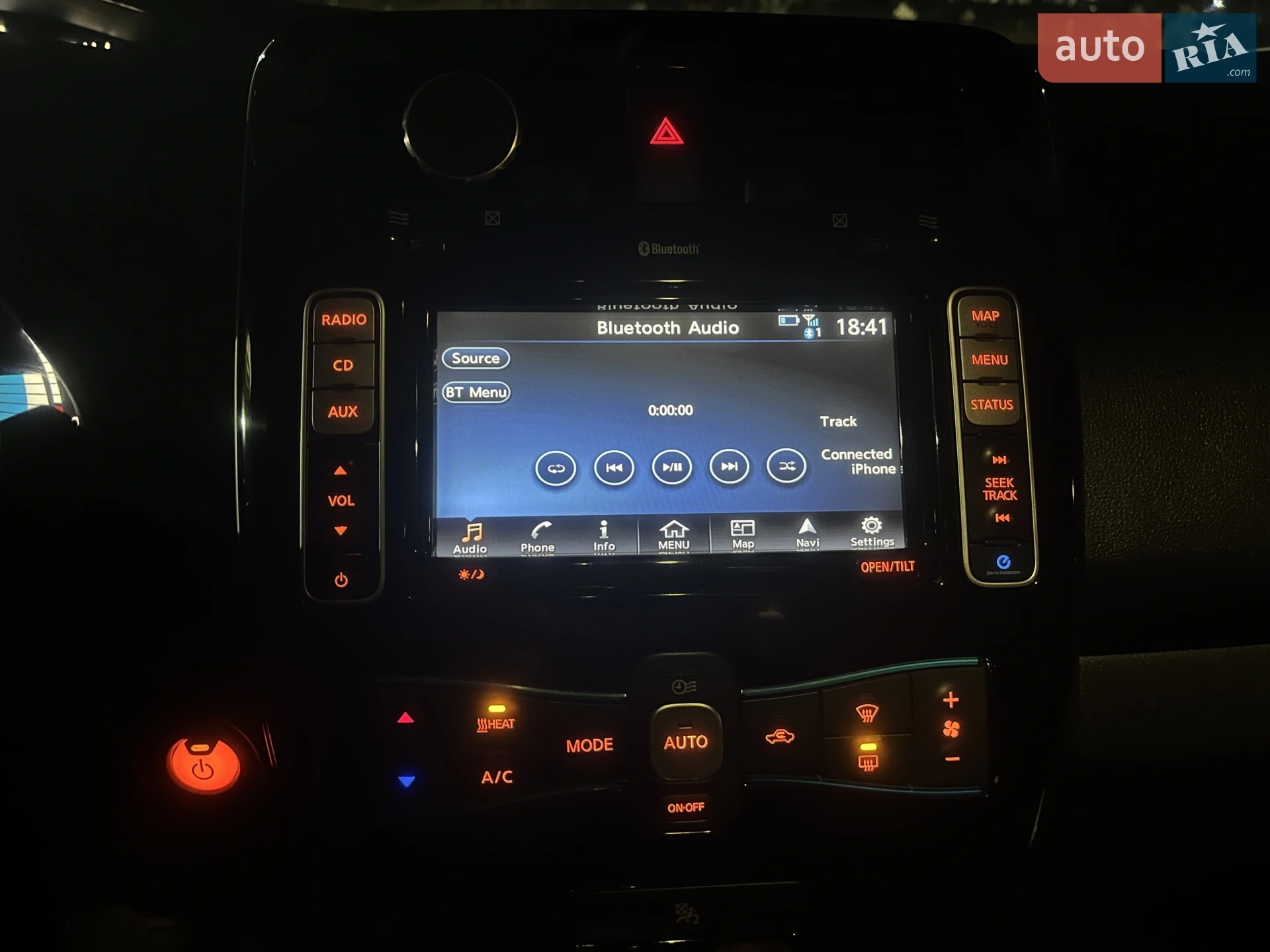2016 Nissan Leaf - мініатюра 24