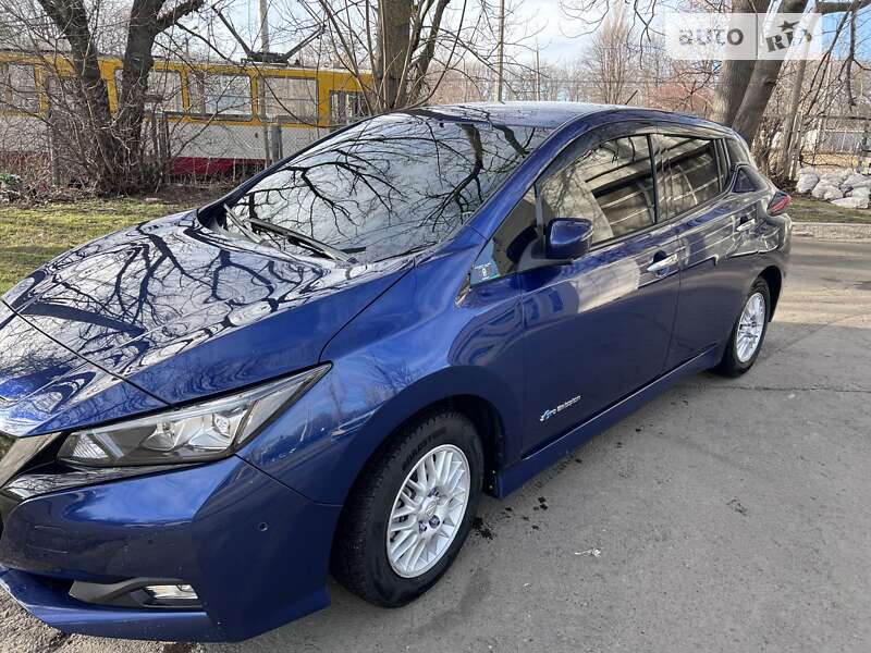 Хетчбек Nissan Leaf 2018 в Одесі